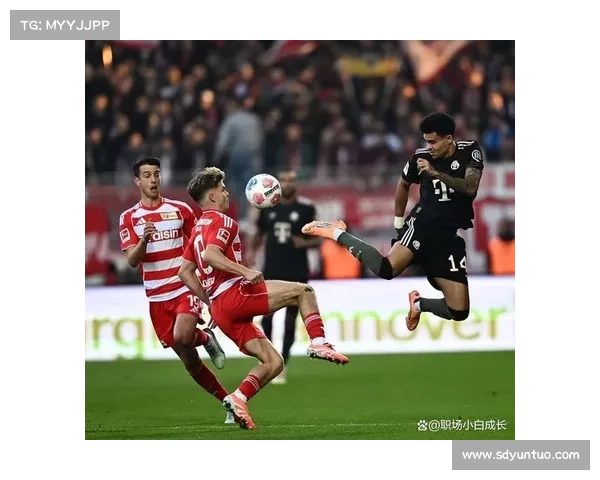 拜仁2013年小组赛4-0大胜沃尔夫斯堡 展现霸主气质与强大实力